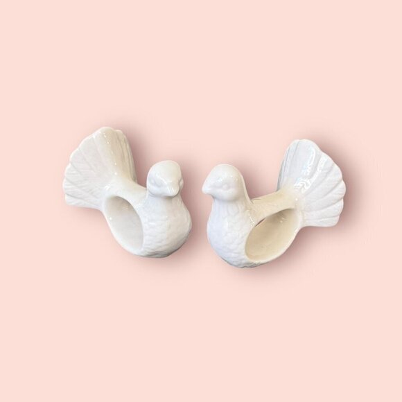Vintage Shafford Design White Porcelain Dove Napkin Ring Holders Set of 2 - Picture 7 of 7